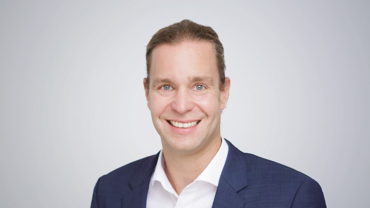 Steffen Braun closeup header